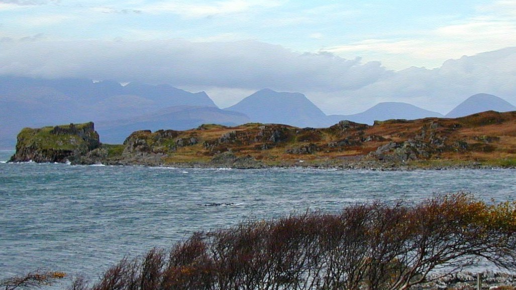 Duntulm Castle ruins, Skye Duntulm Castle ruins, Skye - not the most extensive of Scottish castles!